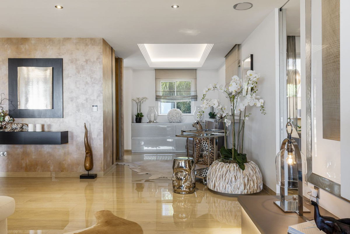 12e4ba038391bb2e293f095a6bf09ef0 - 11