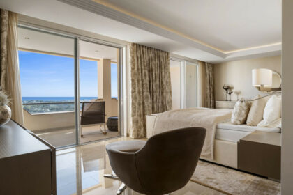 12e4ba038391bb2e293f095a6bf09ef0 - 19