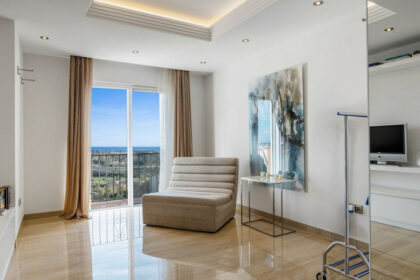 12e4ba038391bb2e293f095a6bf09ef0 - 25