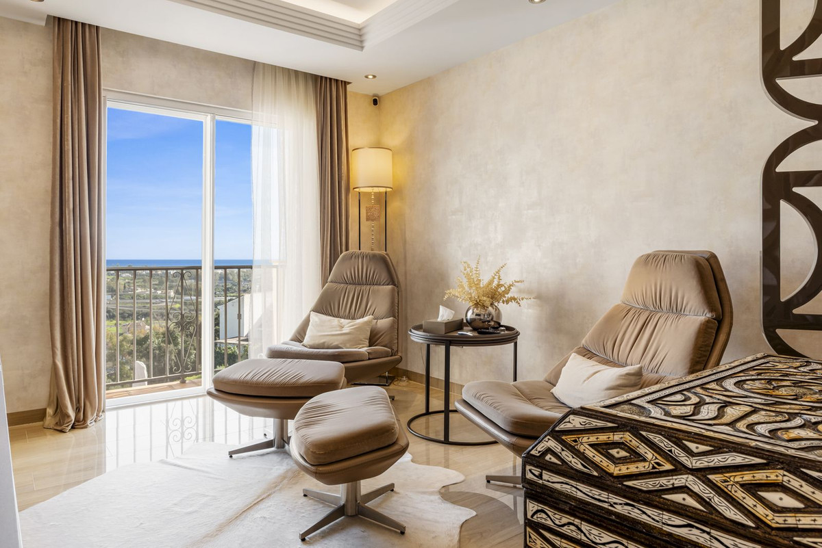 12e4ba038391bb2e293f095a6bf09ef0 - 27