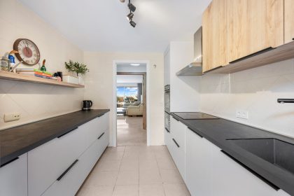 12e929e87931444e88940aec18ad49a2 - 10