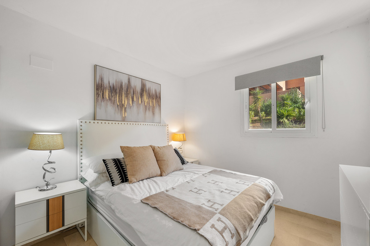 12e929e87931444e88940aec18ad49a2 - 16