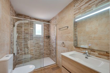 12e929e87931444e88940aec18ad49a2 - 18