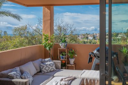 12e929e87931444e88940aec18ad49a2 - 27