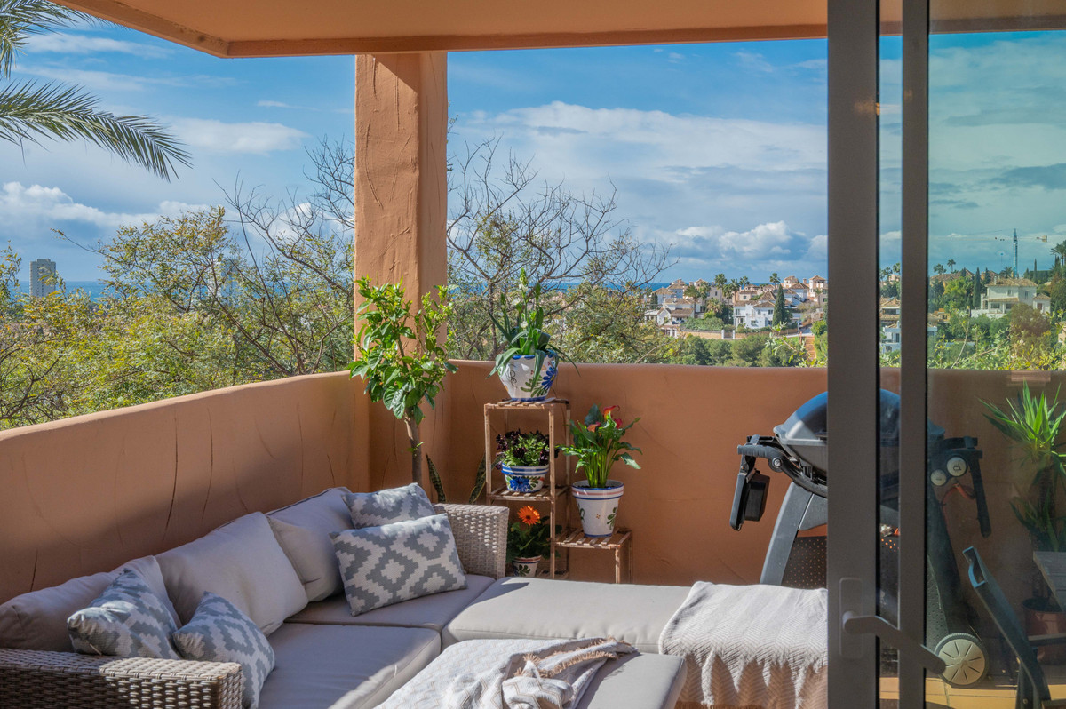 12e929e87931444e88940aec18ad49a2 - 27