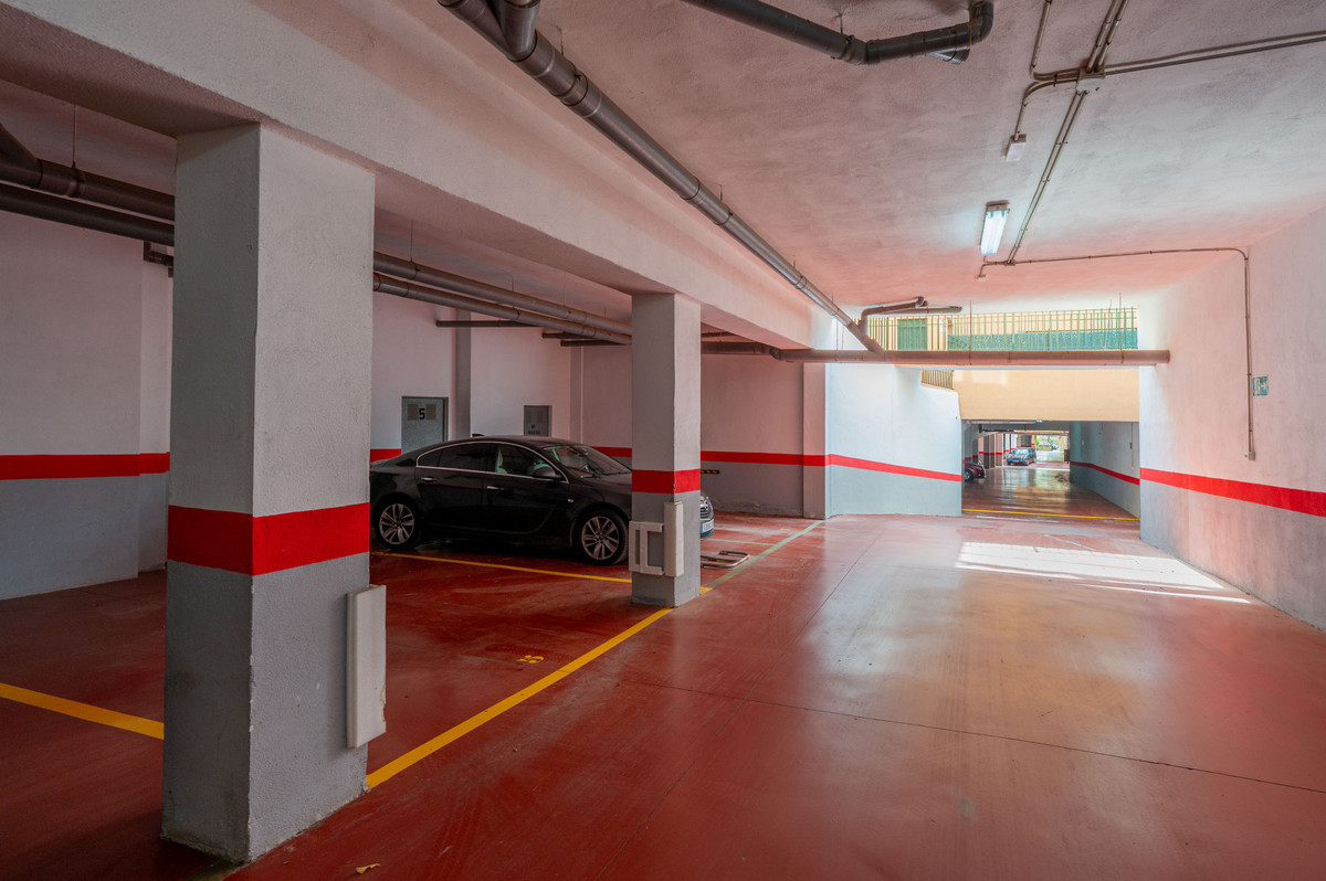 12e929e87931444e88940aec18ad49a2 - 37