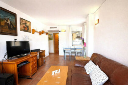 12f9da8ebf467565494bd97b31f017b8 - 4