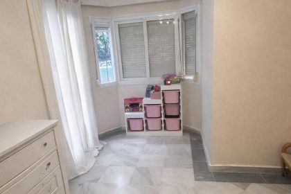 132b3763784e8a33286ecaa546461eef - 24