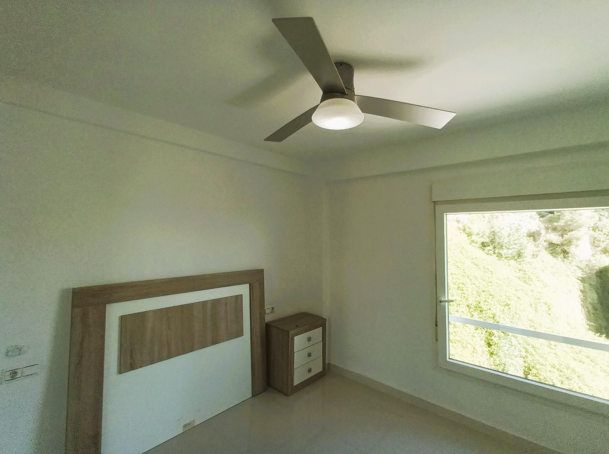 1340b56a8f0f0e226f8cec753f982a05 - 19