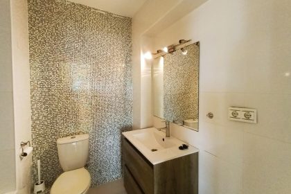 1340b56a8f0f0e226f8cec753f982a05 - 23