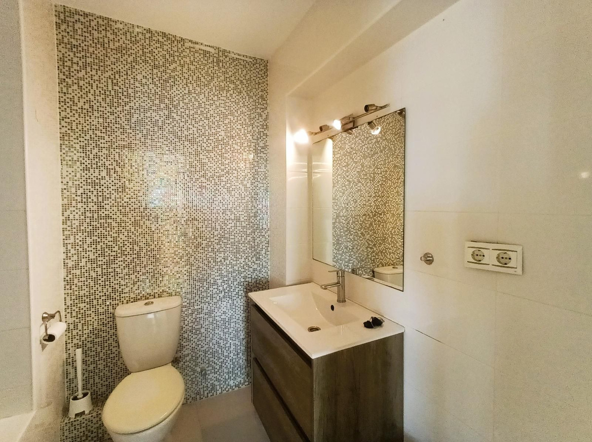 1340b56a8f0f0e226f8cec753f982a05 - 23