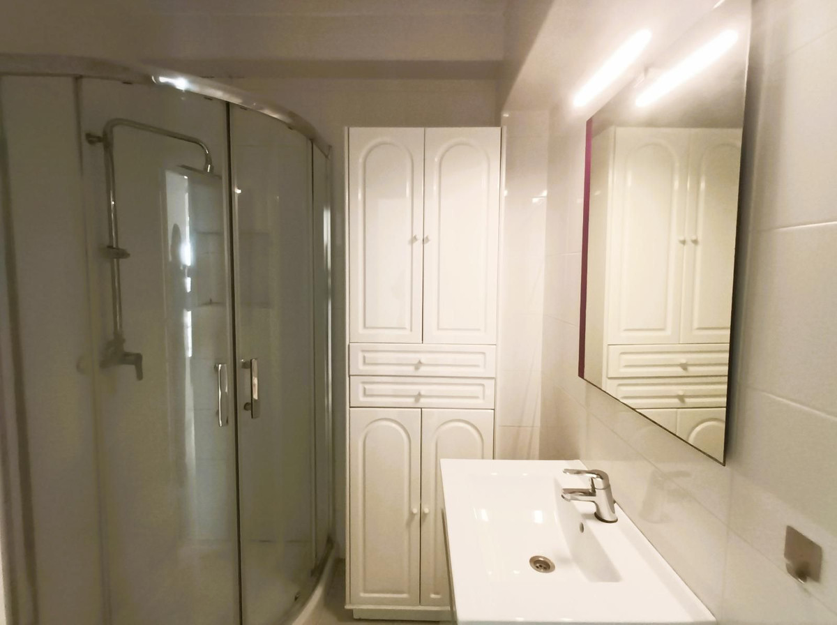 1340b56a8f0f0e226f8cec753f982a05 - 30