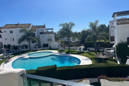 13b187a143917d32fb01901c6dad4df8 - 1