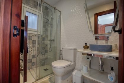 13f3d03bb082cd829a99d3d4642af8e6 - 13