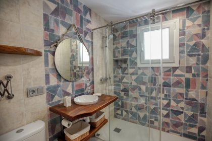 13f3d03bb082cd829a99d3d4642af8e6 - 17