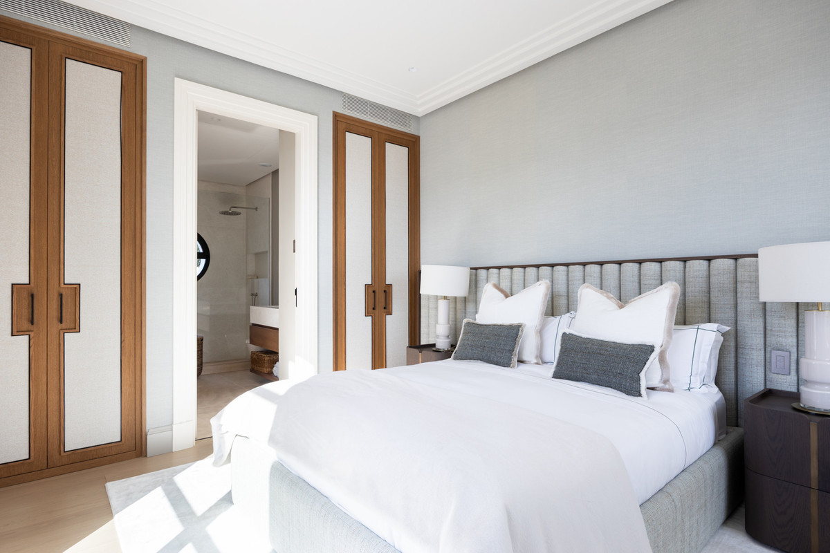 140aea50f28c9a3e619db45c360a8397 - 25