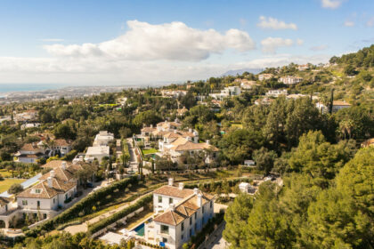 140aea50f28c9a3e619db45c360a8397 - 48