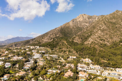 140aea50f28c9a3e619db45c360a8397 - 49