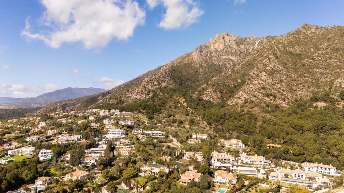 140aea50f28c9a3e619db45c360a8397 - 49