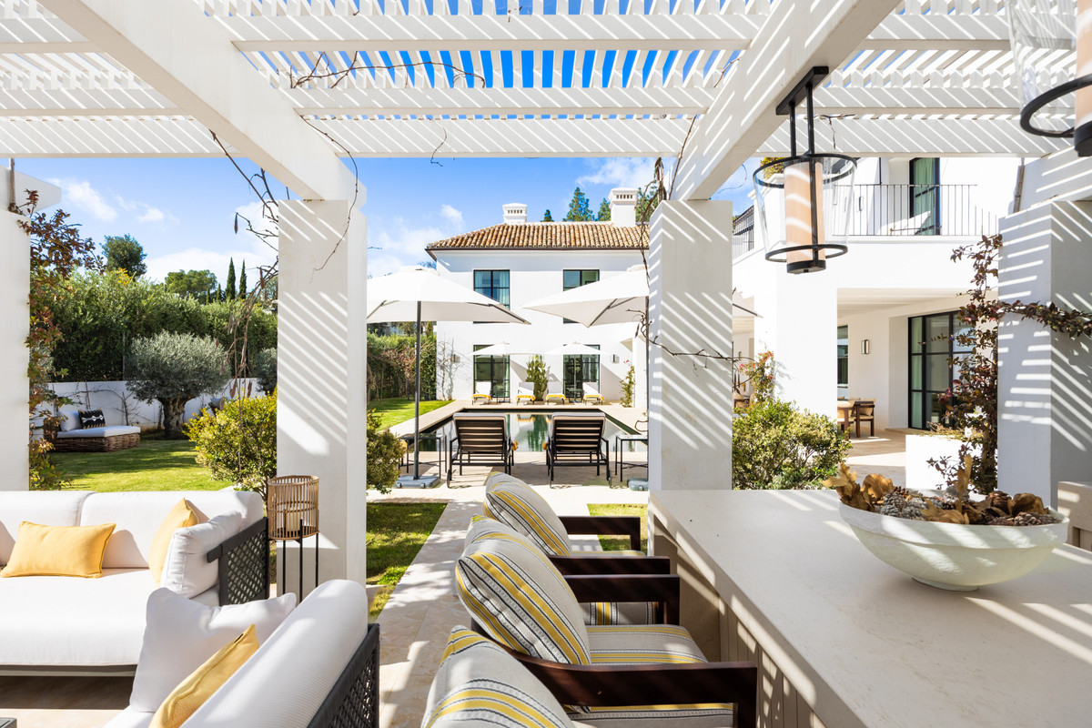 140aea50f28c9a3e619db45c360a8397 - 5