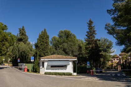 140aea50f28c9a3e619db45c360a8397 - 50