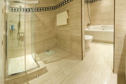 1502590ee64564858fb418c1d17d6286 - 13