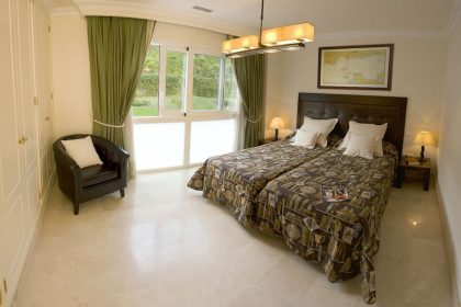 1502590ee64564858fb418c1d17d6286 - 7