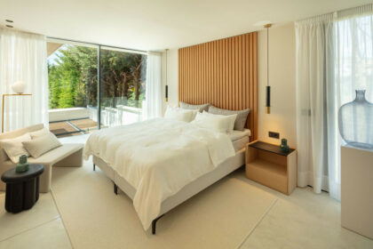 153b90f6ad6681a9ec5525787bc4fd92 - 7