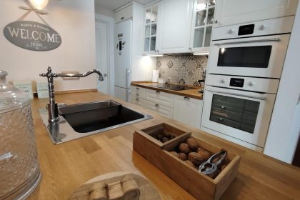 16af740d628a41b6cacef37382caa0aa - 14