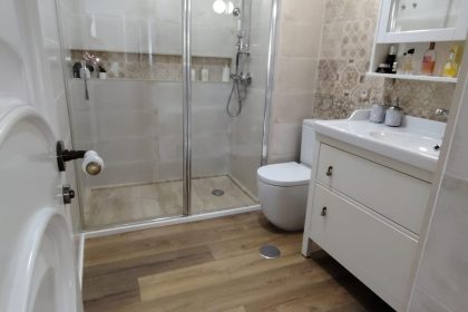 16af740d628a41b6cacef37382caa0aa - 22