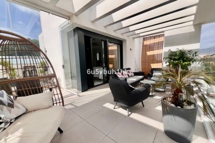 170faba2aa5b4cd2cf57c9d1b66c831c - 17