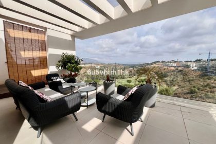 170faba2aa5b4cd2cf57c9d1b66c831c - 18