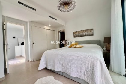 170faba2aa5b4cd2cf57c9d1b66c831c - 19