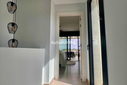 170faba2aa5b4cd2cf57c9d1b66c831c - 31