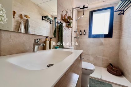 170faba2aa5b4cd2cf57c9d1b66c831c - 35