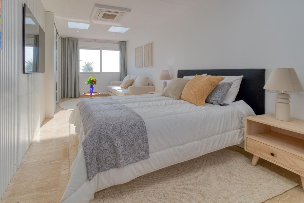 17899f88298023f29245b127c51cabf7 - 14