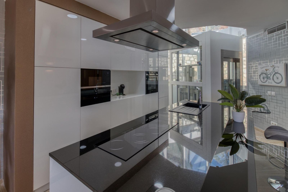 17899f88298023f29245b127c51cabf7 - 27