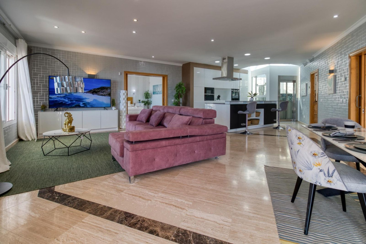 17899f88298023f29245b127c51cabf7 - 28