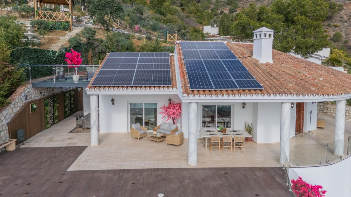 17899f88298023f29245b127c51cabf7 - 32