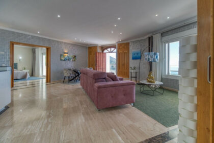 17899f88298023f29245b127c51cabf7 - 35