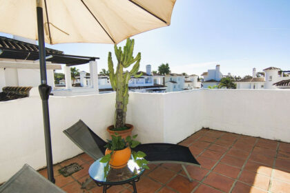 17f0fd250a96ad8e359a343c77a1d631 - 22