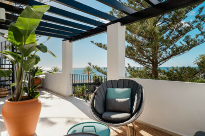 18500599c7f19462d5a628af2bbcabc3 - 16