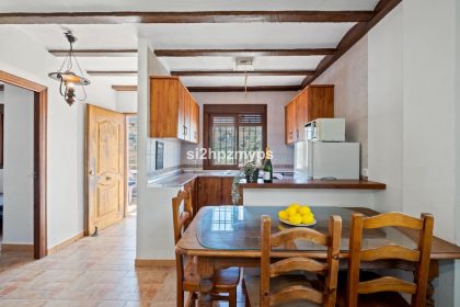 185b977aa4c85742163e1e43b26a6d51 - 15