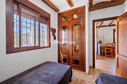 185b977aa4c85742163e1e43b26a6d51 - 25