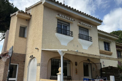 188941d50d5240a2557847b9fcb2365c - 1