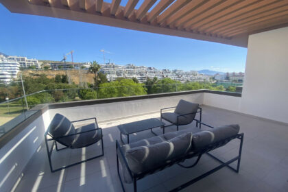 18a047090f0c2c1aaba23ad52258b616 - 1