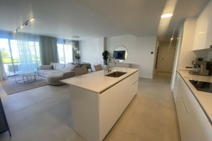 18a047090f0c2c1aaba23ad52258b616 - 18