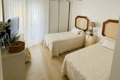 197b1872247f19e018e449f74571e2a7 - 12