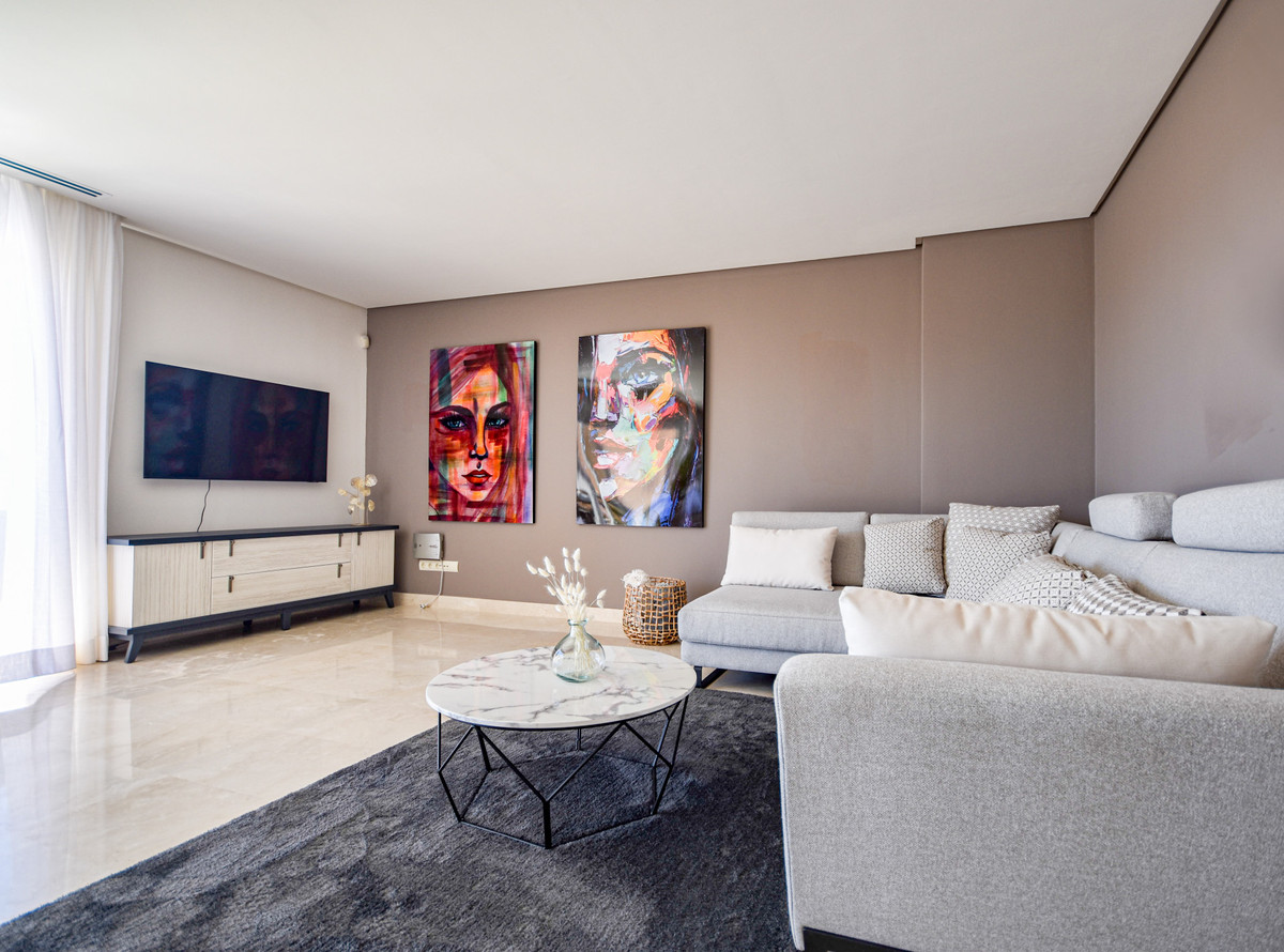 19c0f54e6f39ab391e834c4d90c14f79 - 1