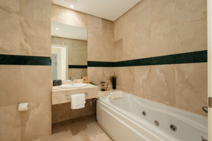 19c0f54e6f39ab391e834c4d90c14f79 - 15